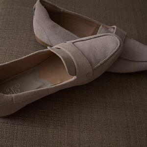 Franco Sarto Women's Cream Loafers